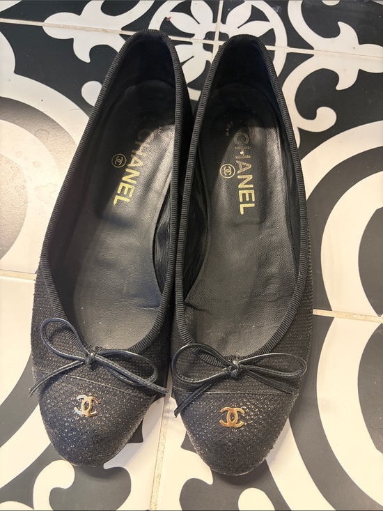 CHANEL Shoes - Vintage CHANEL Black Tweed Ballet Flats with Gold CC